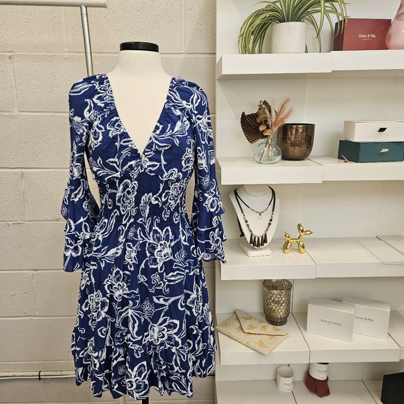 APRICOT Dresses & Skirts - Bell Sleeve Hibiscus Print Dress
